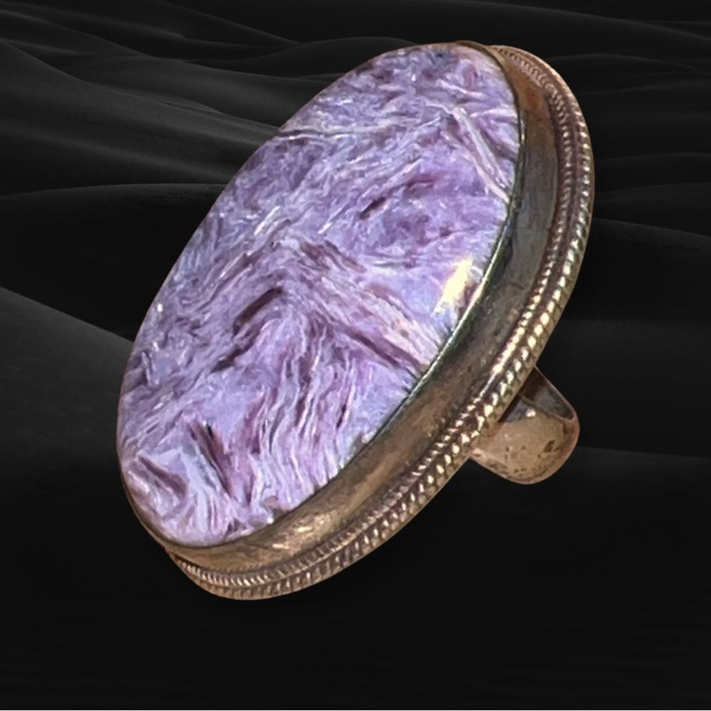 Vintage Charoite Purple and Silver Ring in Stamped 925 SS setting. - Picture 2 of 9